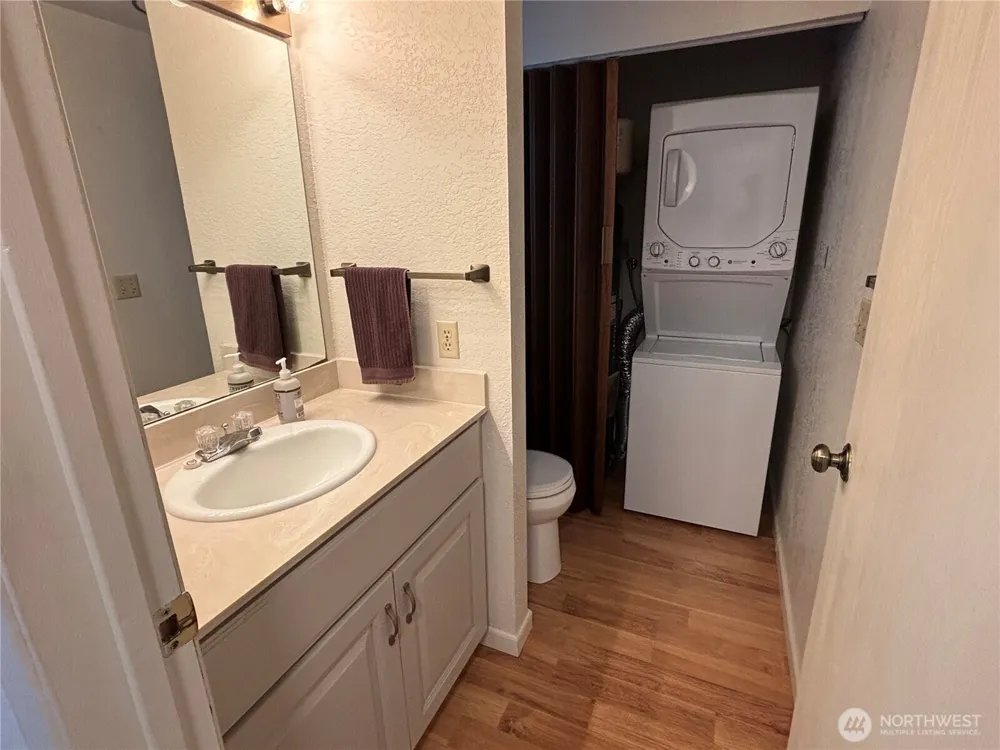 19219 40th Avenue W #H-1 Lynnwood, WA 98036