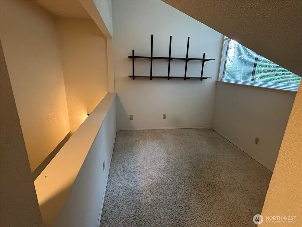 19219 40th Avenue W #H-1 Lynnwood, WA 98036