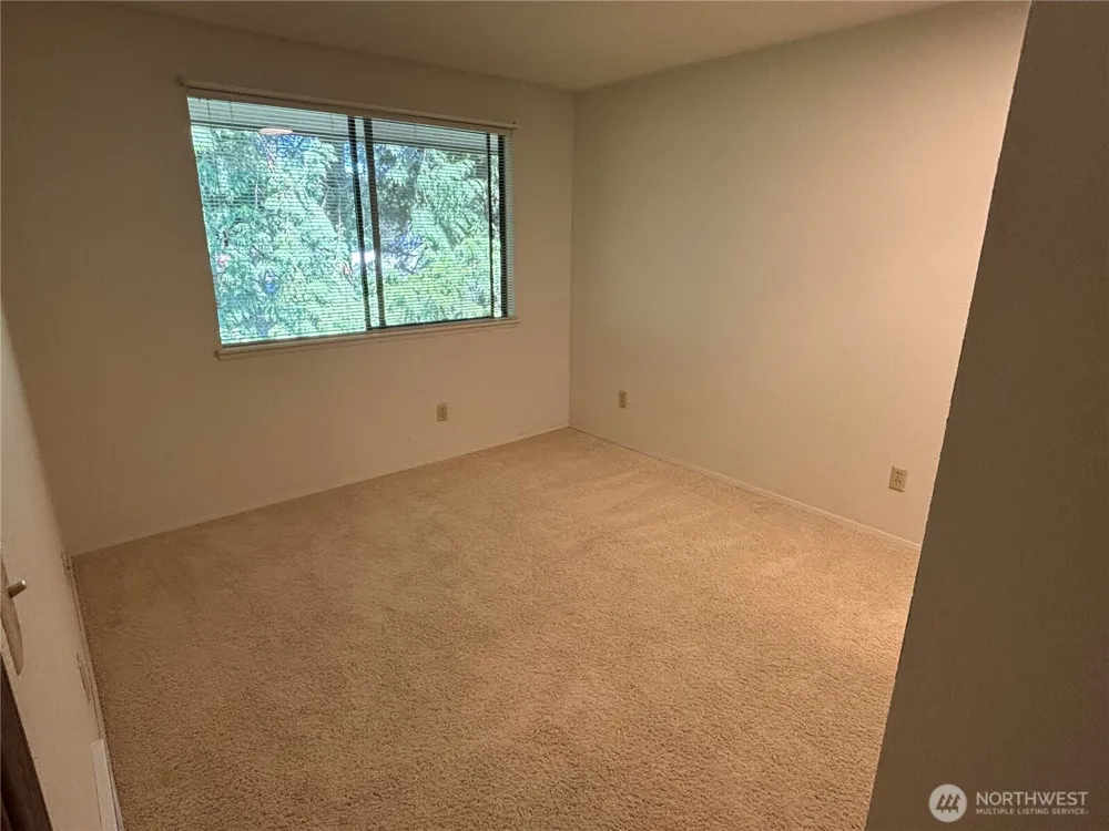 19219 40th Avenue W #H-1 Lynnwood, WA 98036