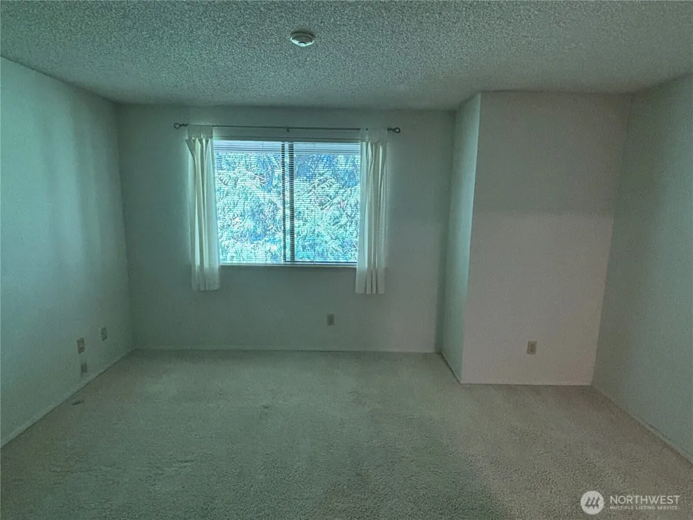 19219 40th Avenue W #H-1 Lynnwood, WA 98036
