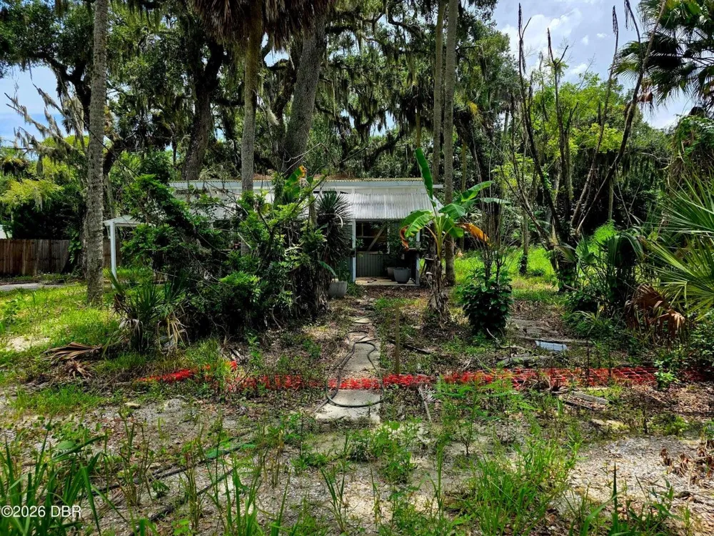 1922 ENTERPRISE AVENUE New Smyrna Beach, FL 32168