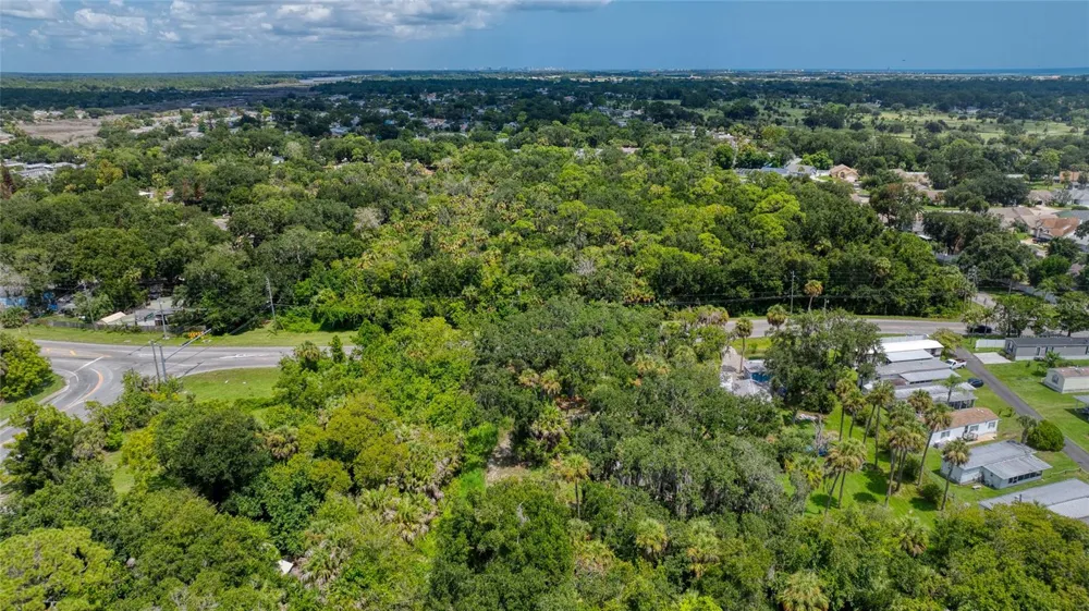 1922 ENTERPRISE AVENUE New Smyrna Beach, FL 32168