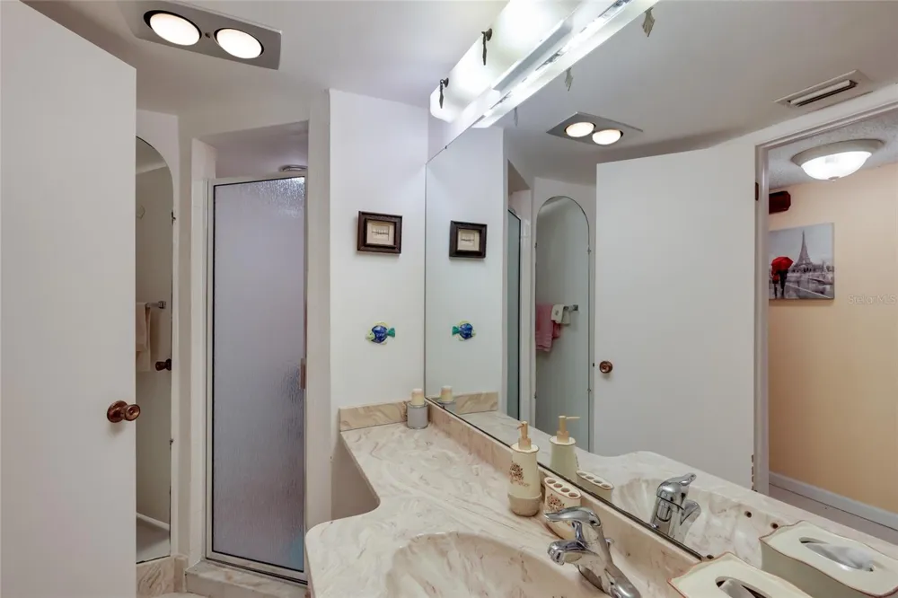 5400 34TH STREET W #B16 Bradenton, FL 34210
