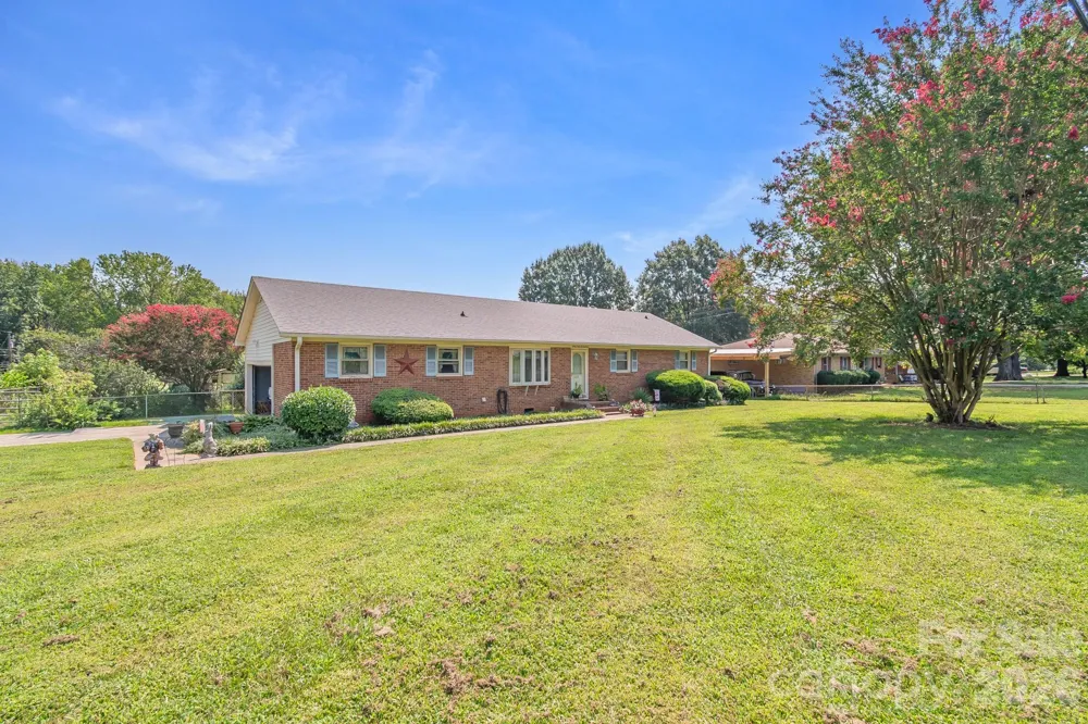 6424 Wilgrove Mint Hill Road Mint Hill, NC 28227