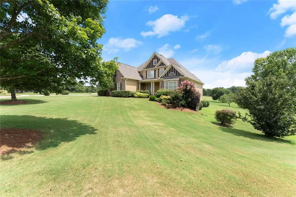 8510 Pintail Court Lula, GA 30554