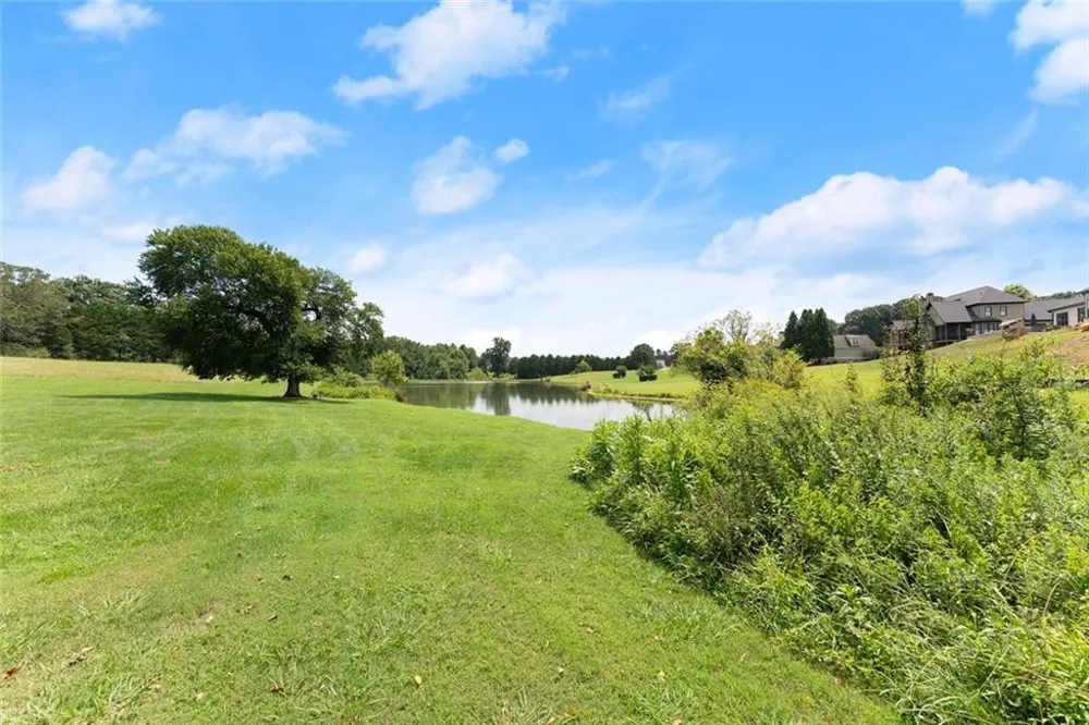 8510 Pintail Court Lula, GA 30554