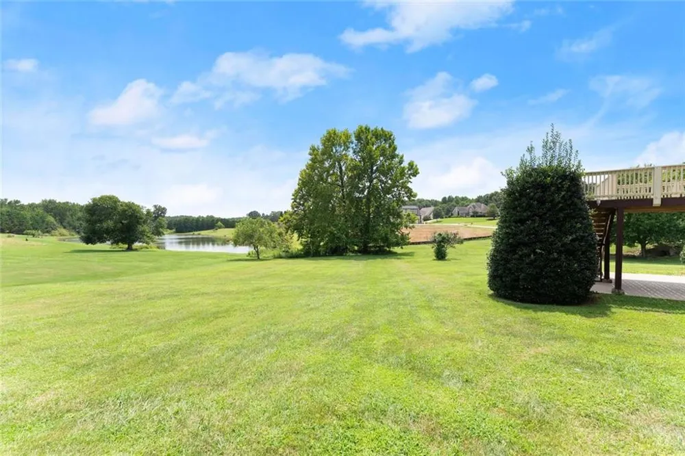 8510 Pintail Court Lula, GA 30554
