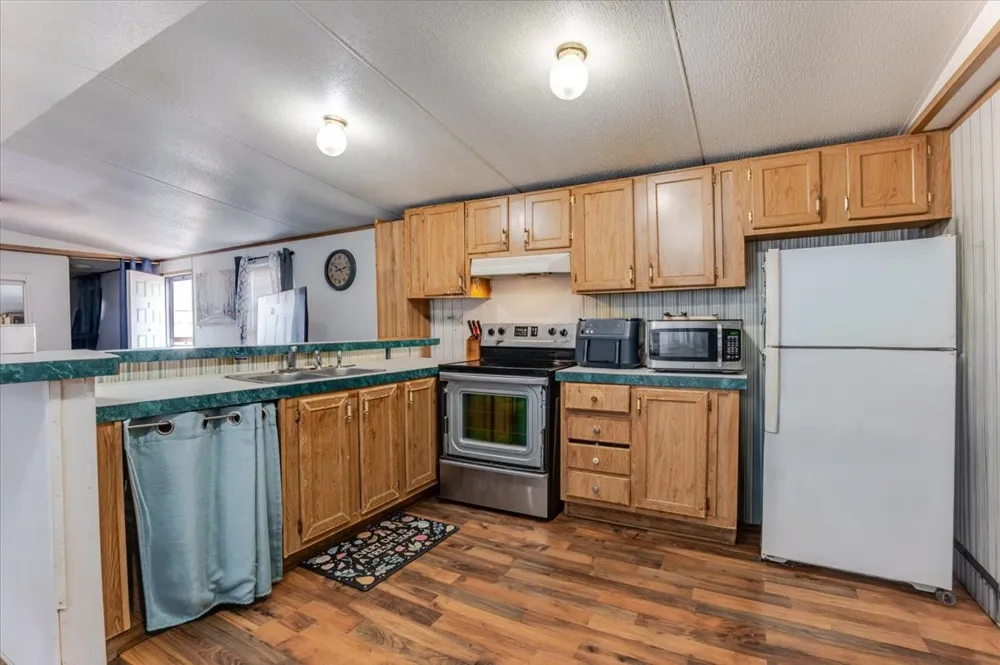 3966 Fm 2210 E Perrin, TX 76486