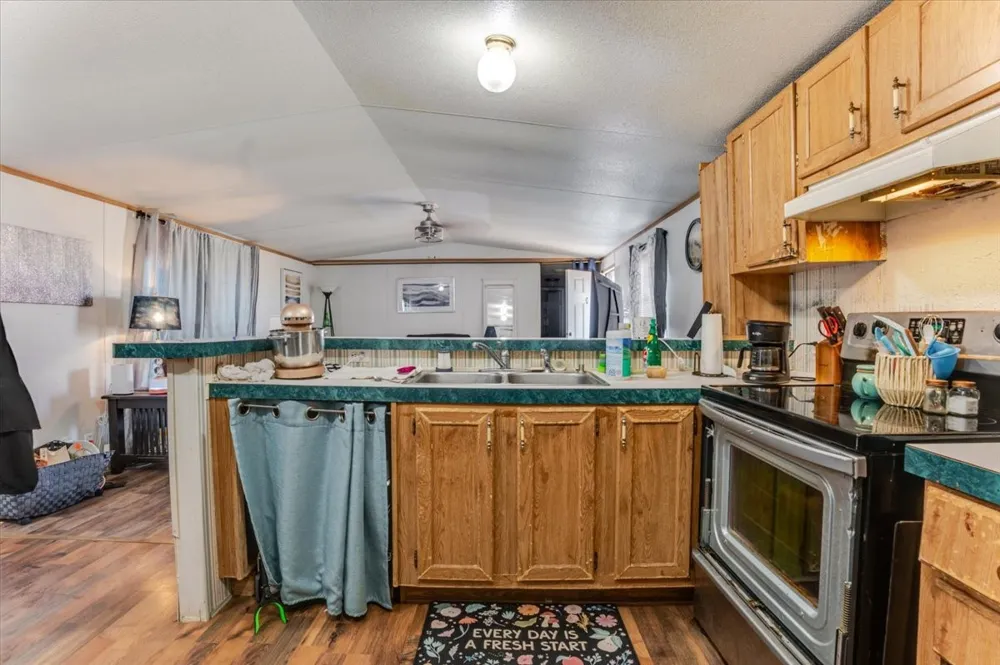 3966 Fm 2210 E Perrin, TX 76486