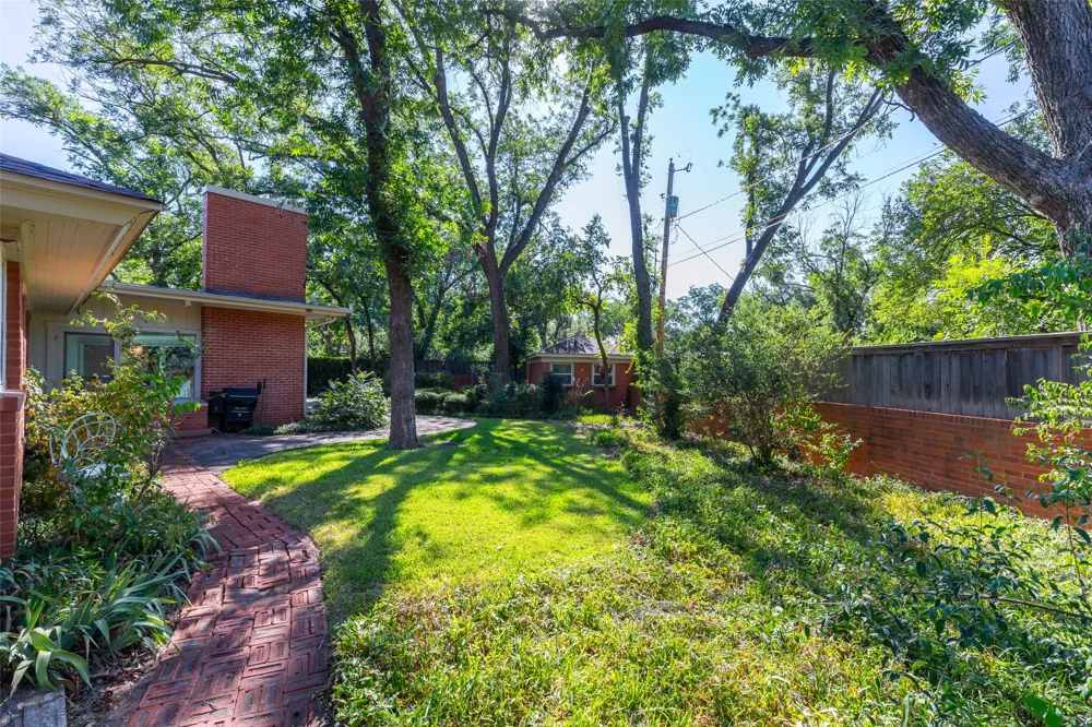 3765 Woodridge Drive Abilene, TX 79605