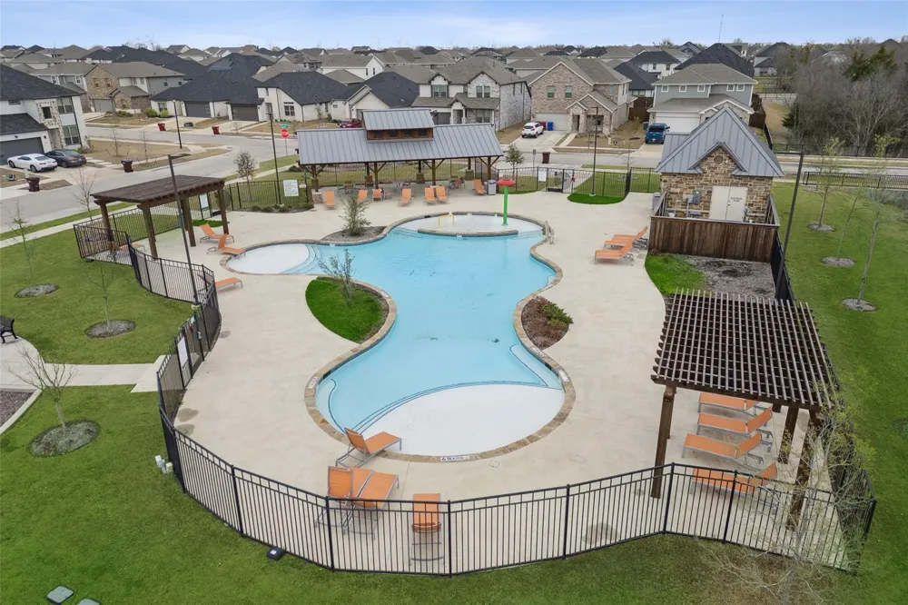 3428 flatiron Drive Royse City, TX 75189