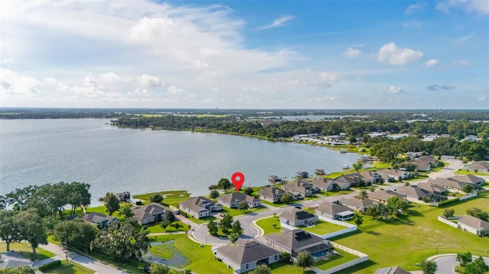 473 LAKE VIEW WAY Auburndale, FL 33823