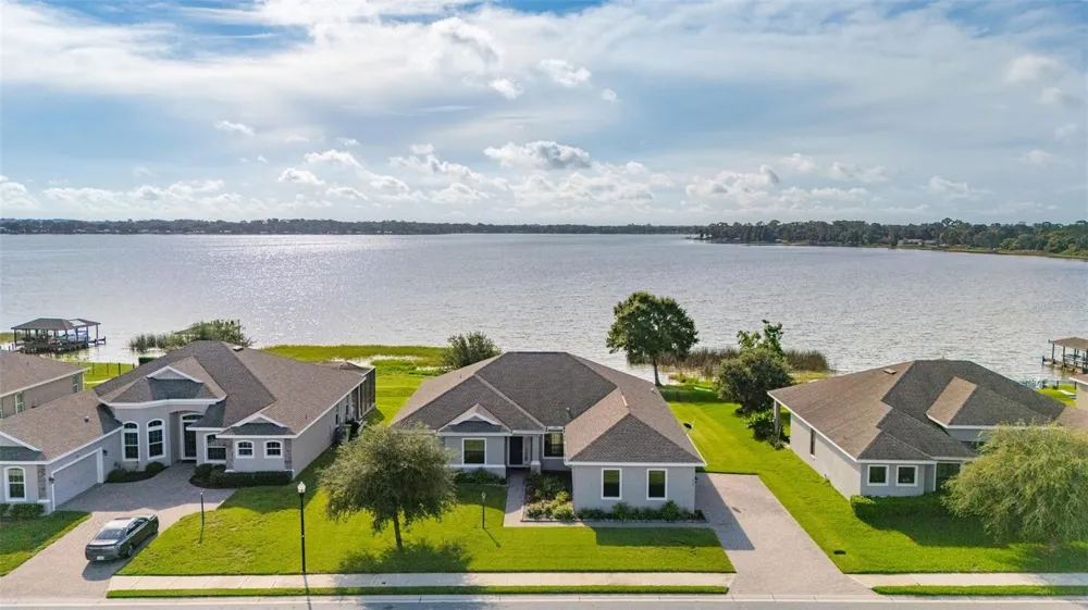 473 LAKE VIEW WAY Auburndale, FL 33823