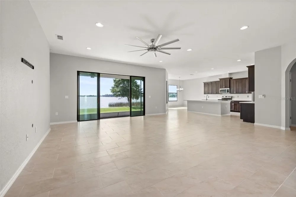 473 LAKE VIEW WAY Auburndale, FL 33823