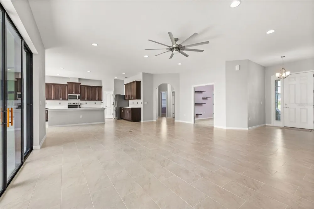 473 LAKE VIEW WAY Auburndale, FL 33823
