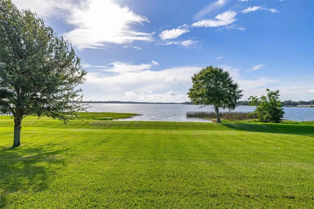 473 LAKE VIEW WAY Auburndale, FL 33823