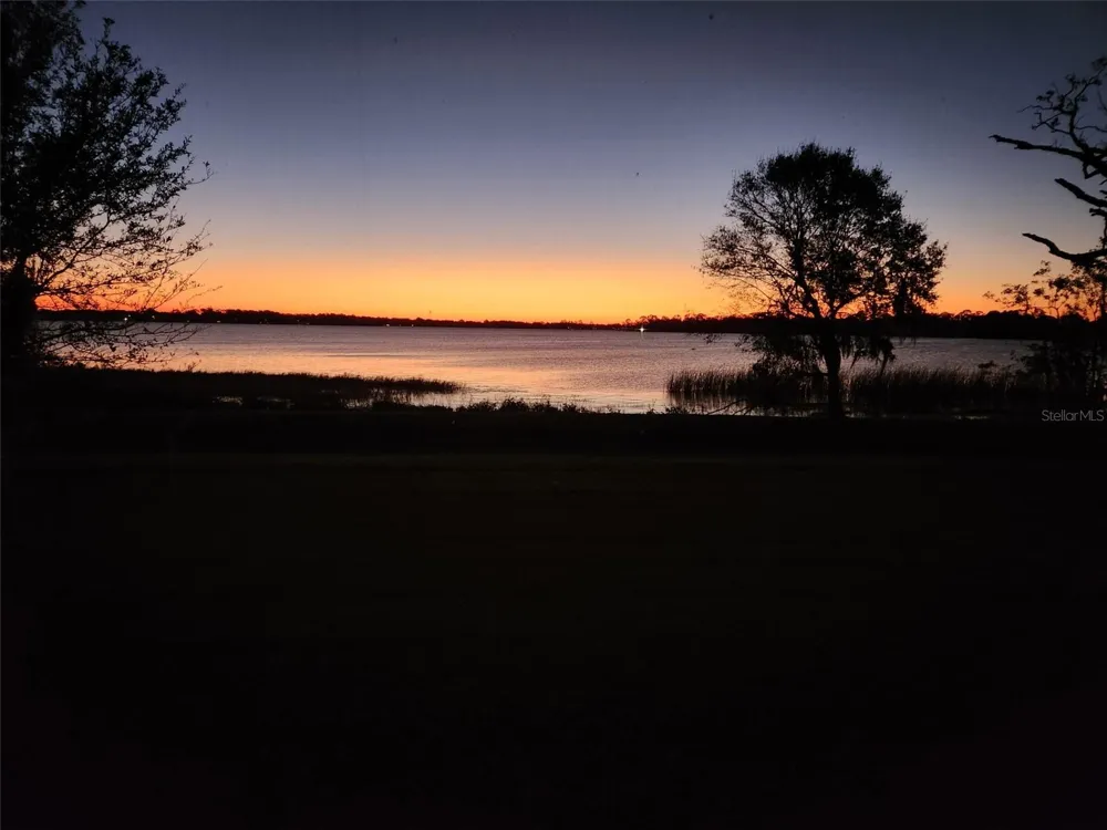 473 LAKE VIEW WAY Auburndale, FL 33823
