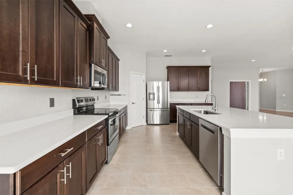 473 LAKE VIEW WAY Auburndale, FL 33823