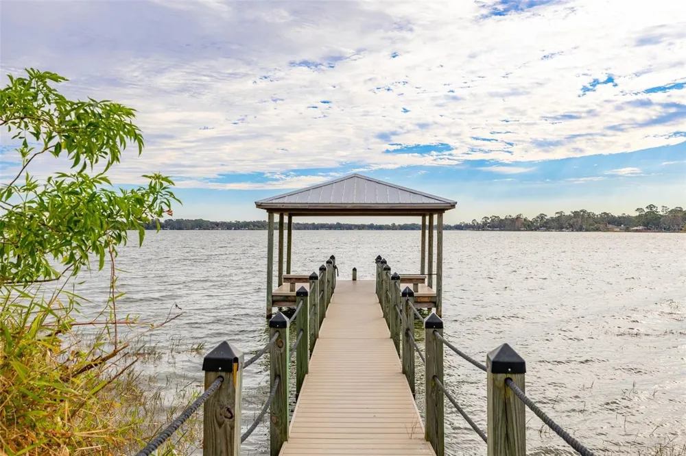 473 LAKE VIEW WAY Auburndale, FL 33823
