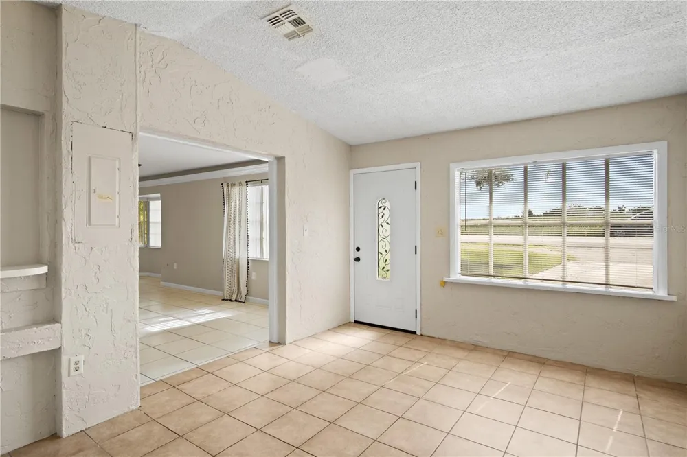 805 CENTER STREET Dundee, FL 33838