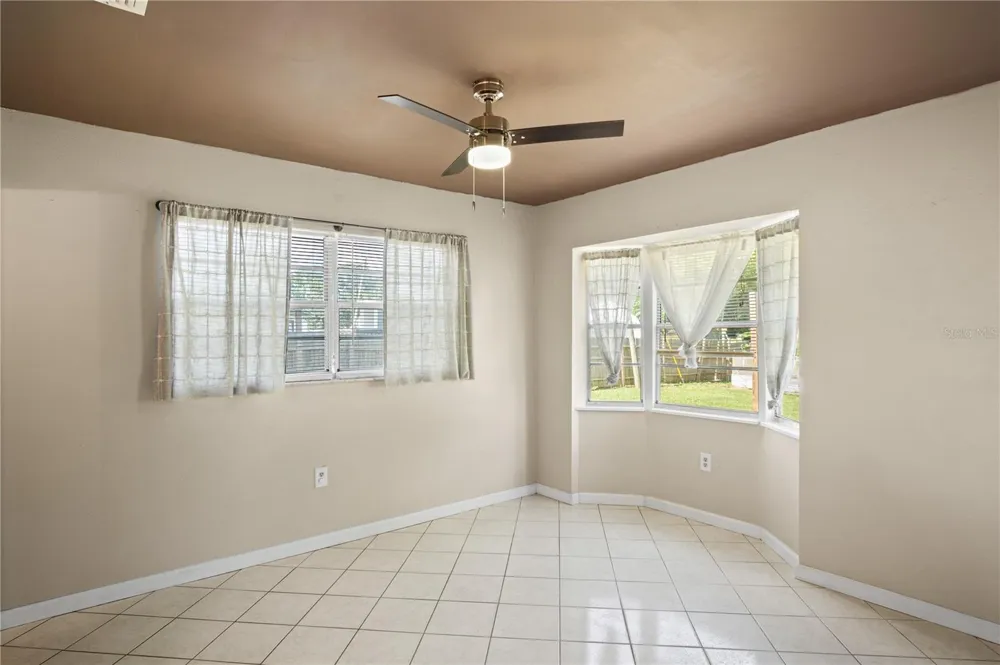805 CENTER STREET Dundee, FL 33838