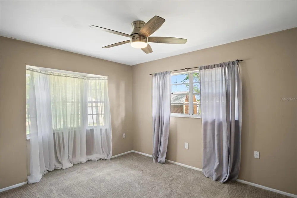 805 CENTER STREET Dundee, FL 33838