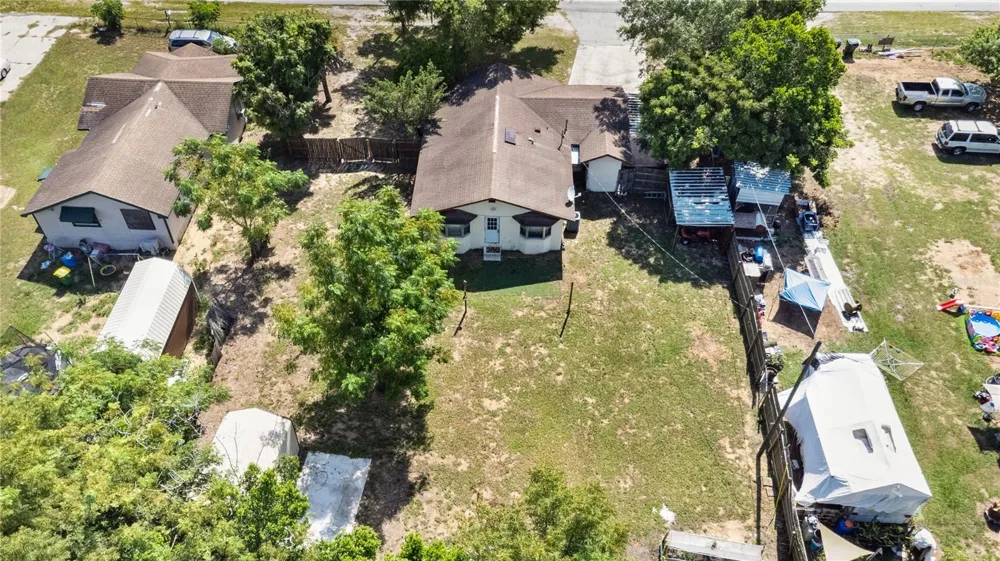805 CENTER STREET Dundee, FL 33838