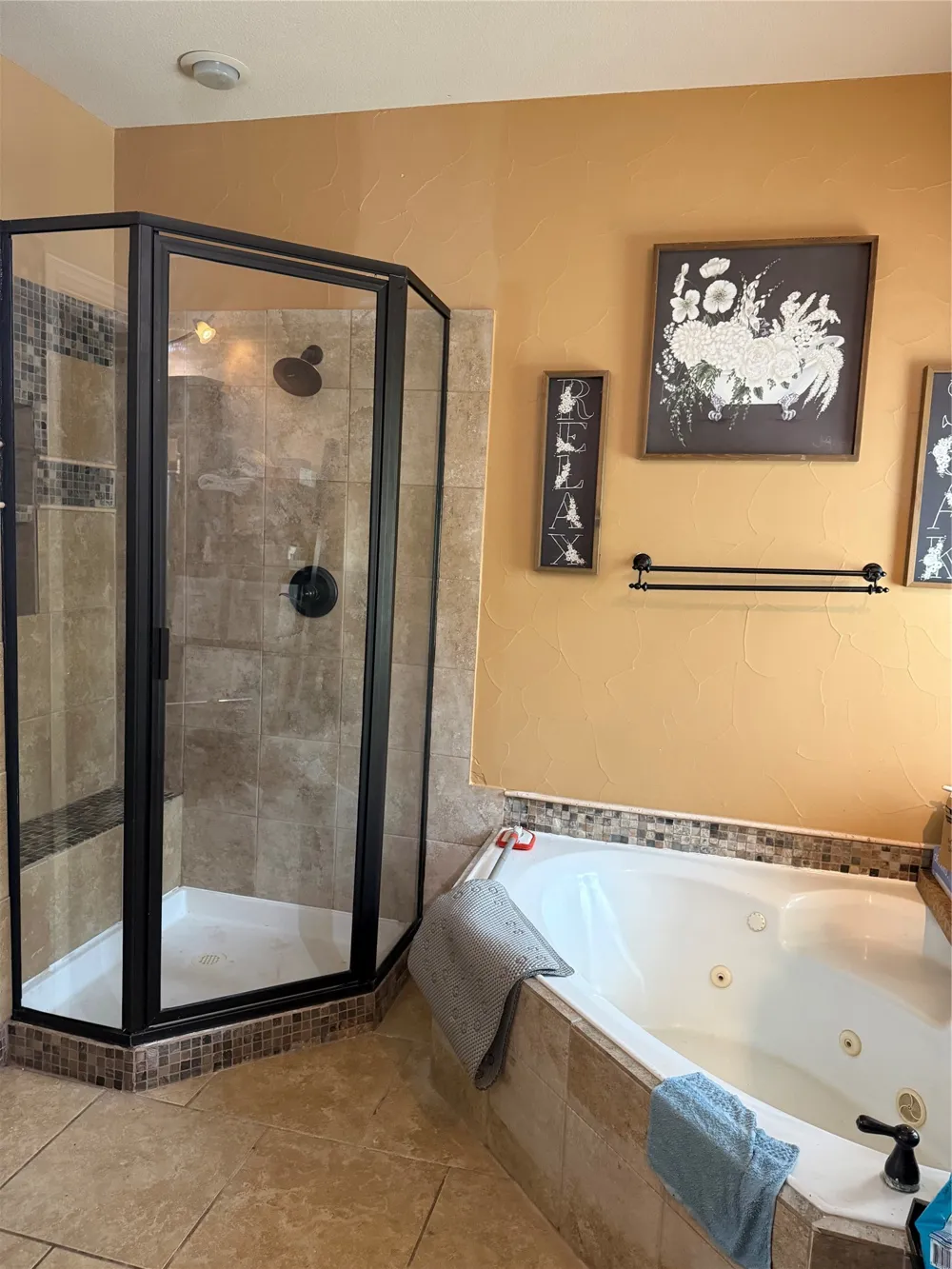 1510 Summit Ridge Drive Garland, TX 75043