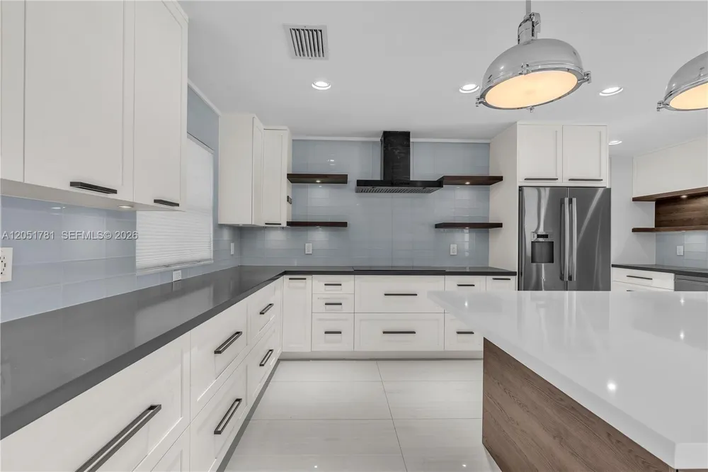 2700 SW 116th Ave Davie, FL 33330