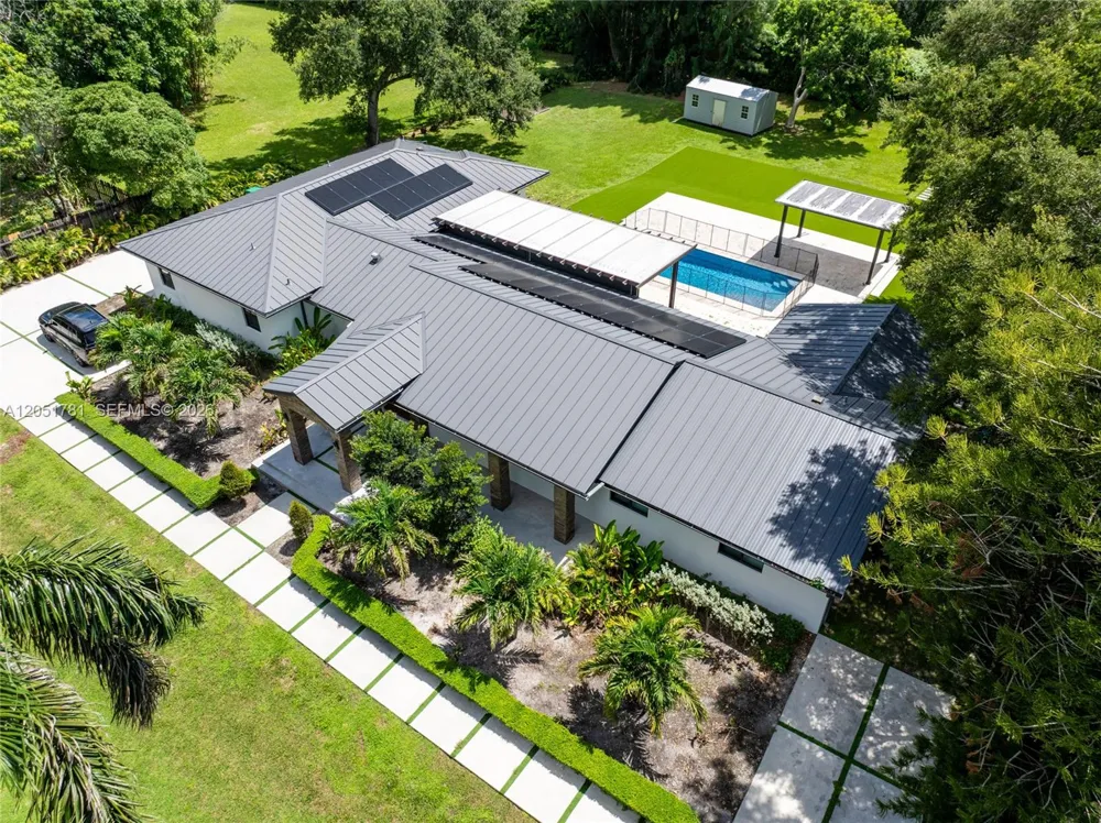 2700 SW 116th Ave Davie, FL 33330