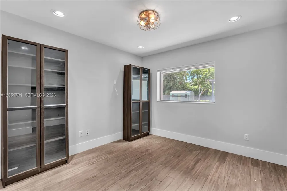 2700 SW 116th Ave Davie, FL 33330
