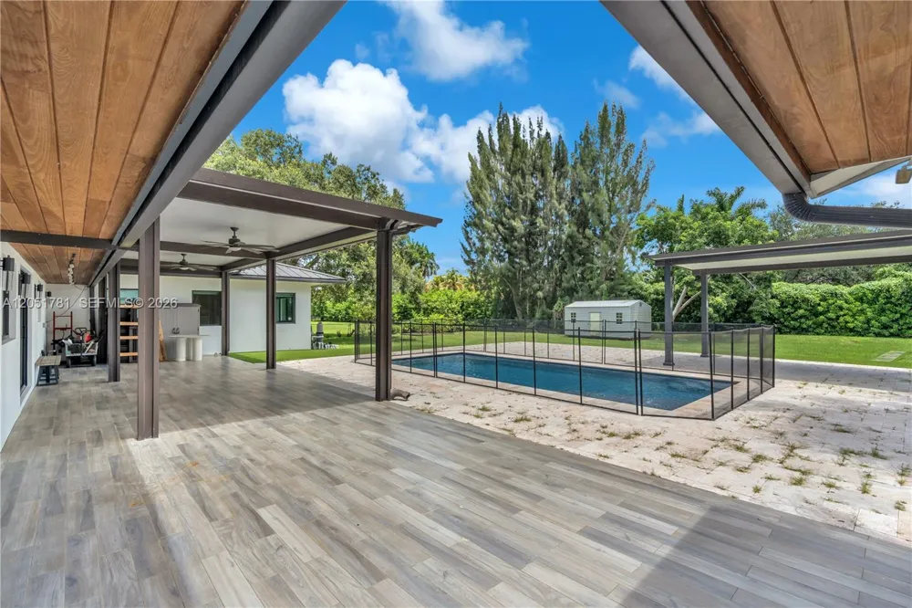 2700 SW 116th Ave Davie, FL 33330