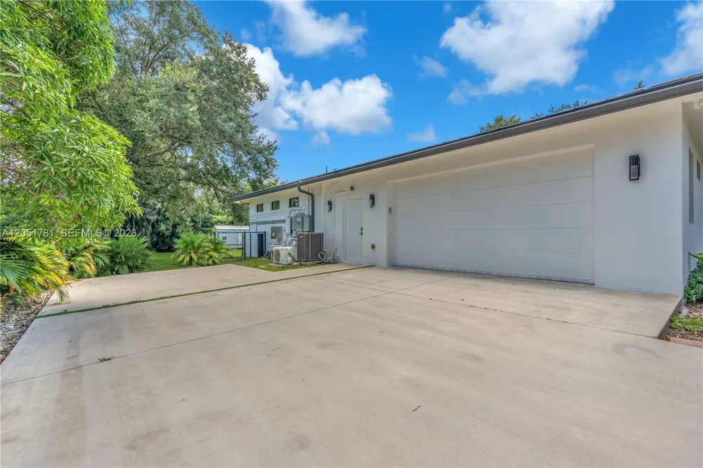2700 SW 116th Ave Davie, FL 33330