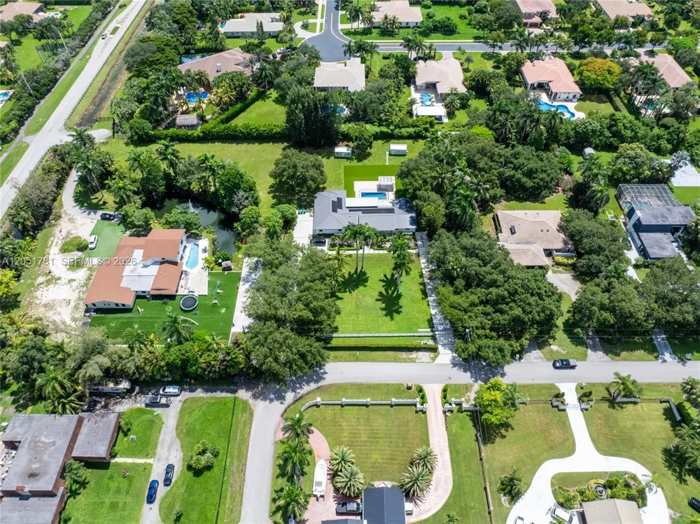 2700 SW 116th Ave Davie, FL 33330