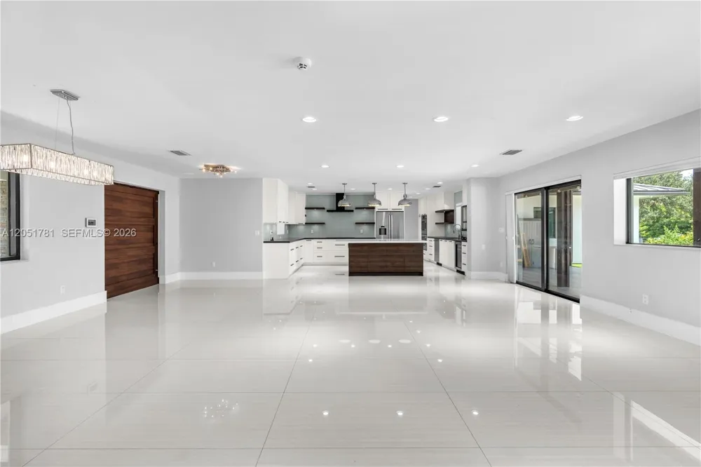 2700 SW 116th Ave Davie, FL 33330