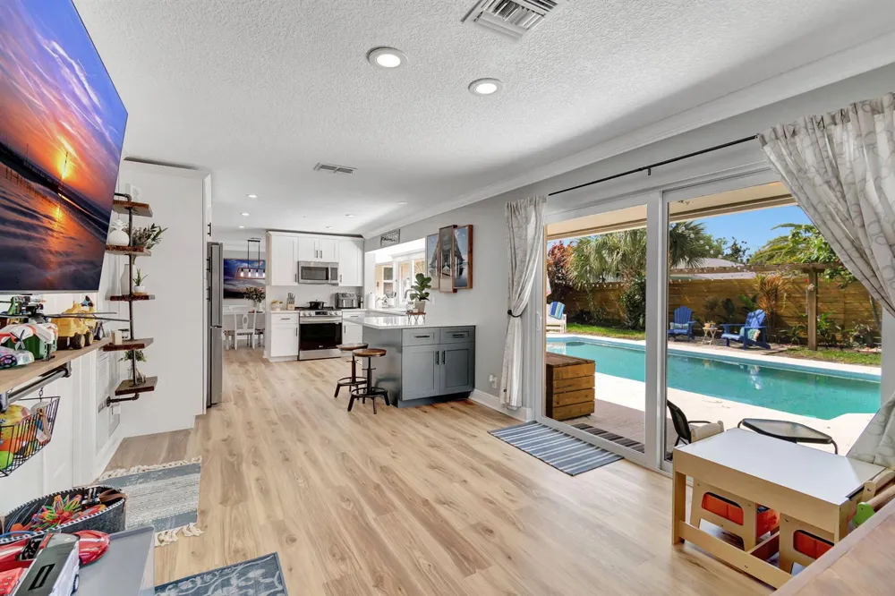 1066 SW 25TH WAY Boynton Beach, FL 33426