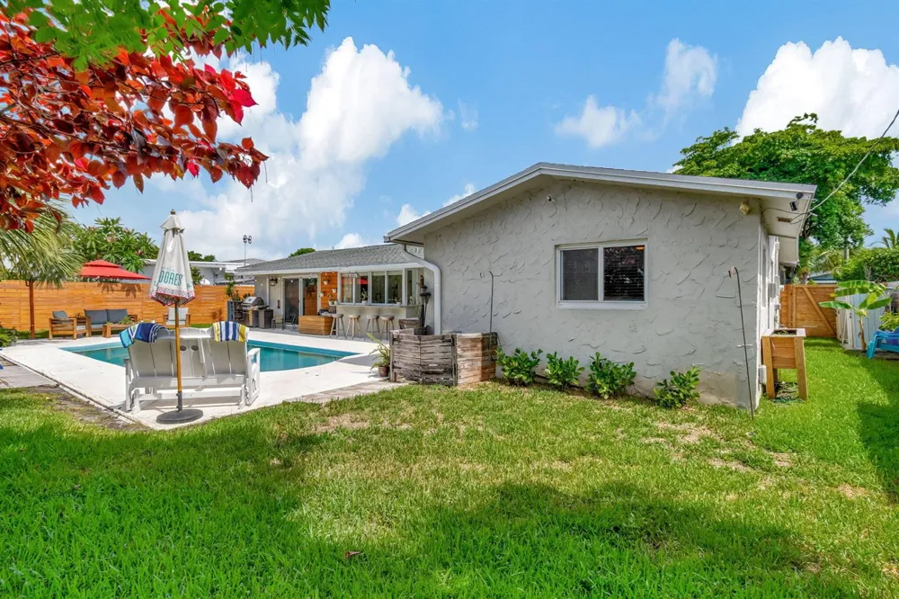 1066 SW 25TH WAY Boynton Beach, FL 33426