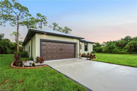5033 Pinetree Circle