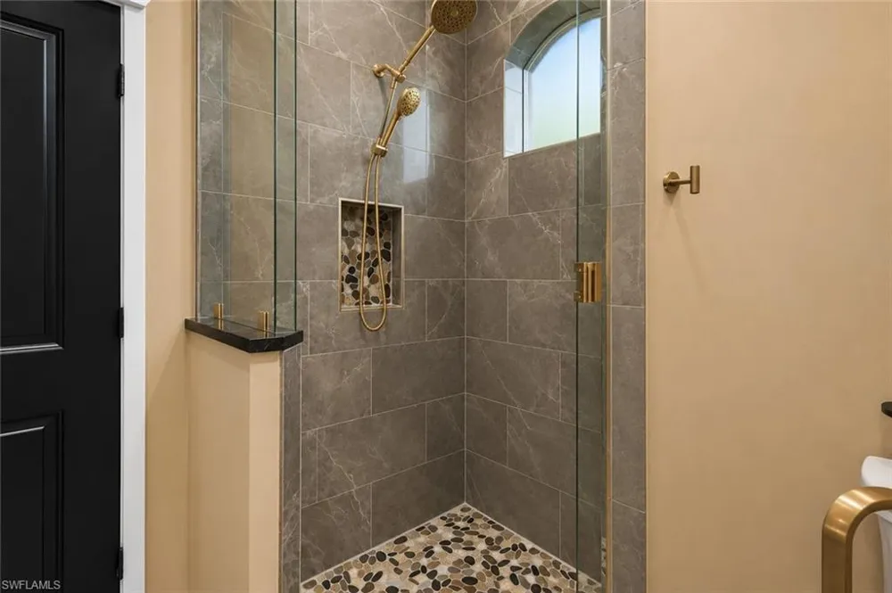 5033 Pinetree Circle Labelle, FL 33935