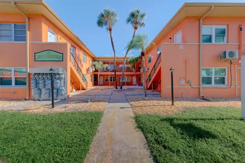 121 46TH AVENUE #2G