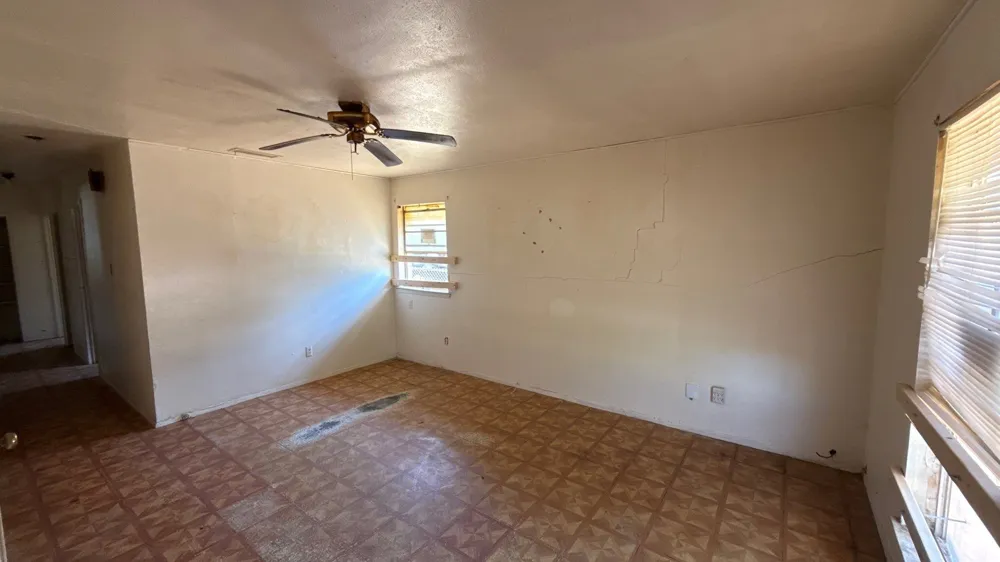 3976 Avocado Drive Dallas, TX 75241