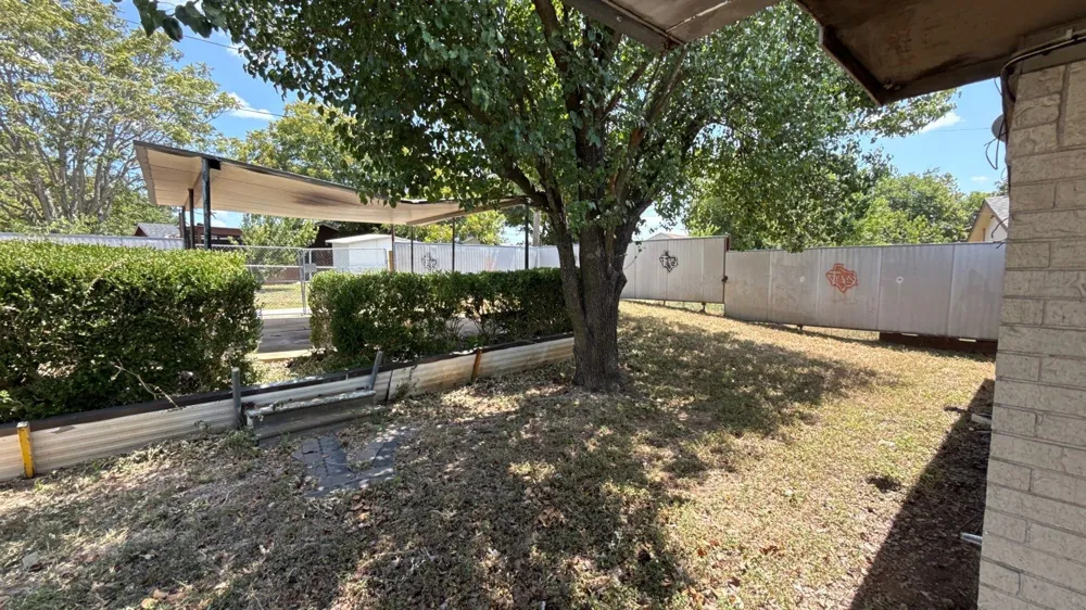 3976 Avocado Drive Dallas, TX 75241