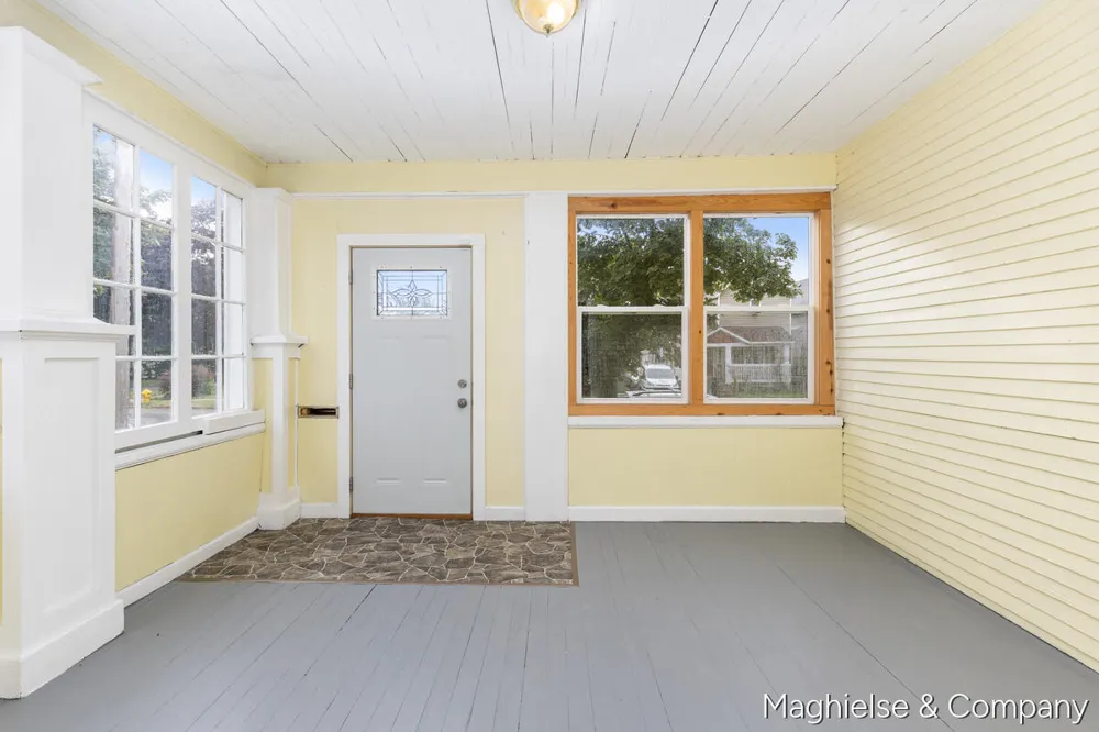 1106 Alpine Avenue NW Grand Rapids, MI 49504
