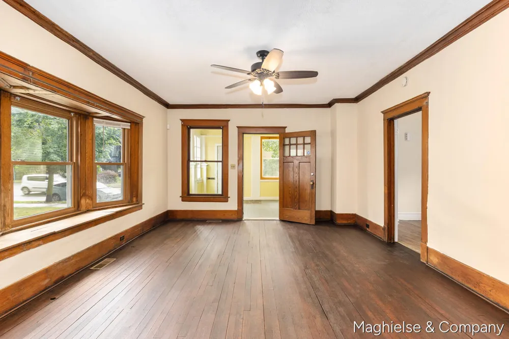 1106 Alpine Avenue NW Grand Rapids, MI 49504