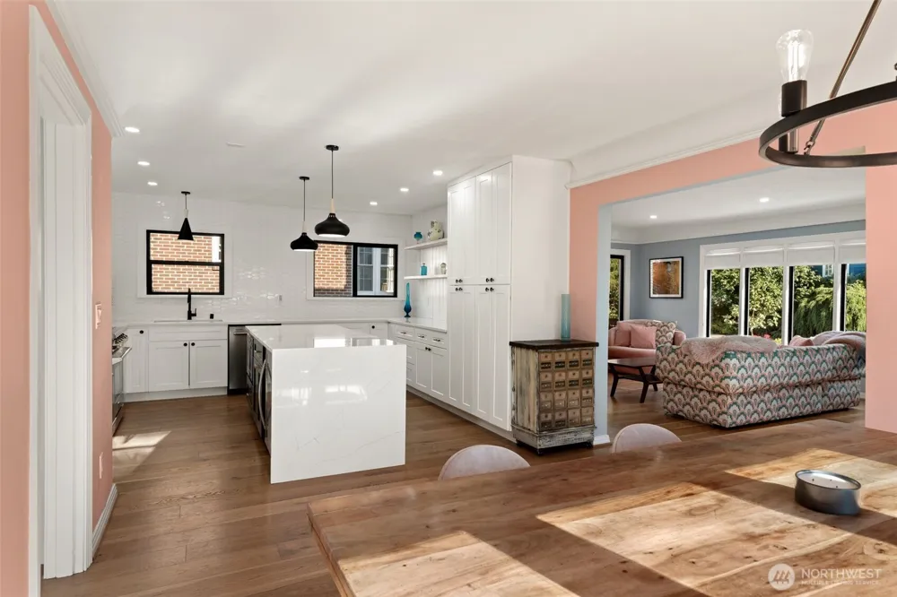3302 E Pine Street Seattle, WA 98122