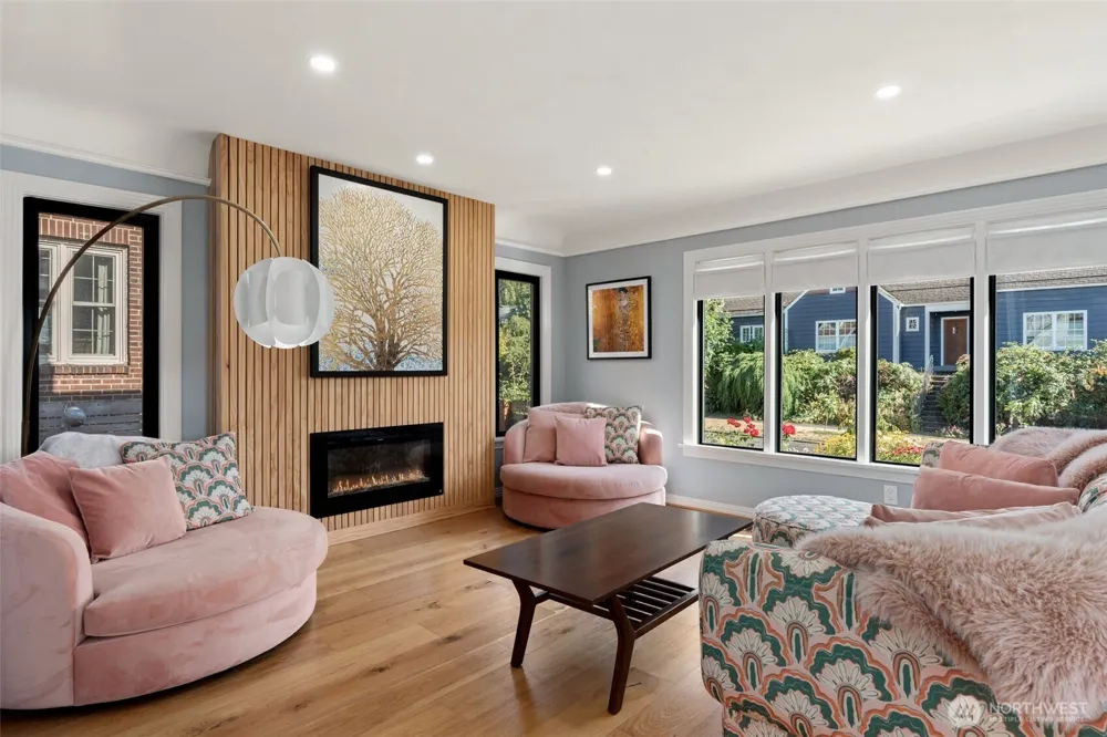 3302 E Pine Street Seattle, WA 98122