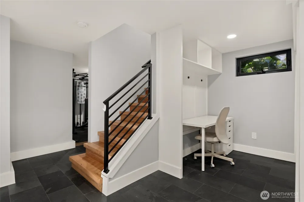 3302 E Pine Street Seattle, WA 98122