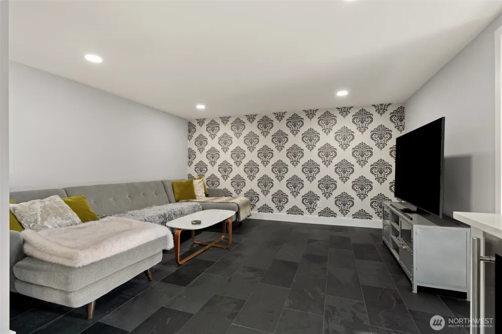 3302 E Pine Street Seattle, WA 98122