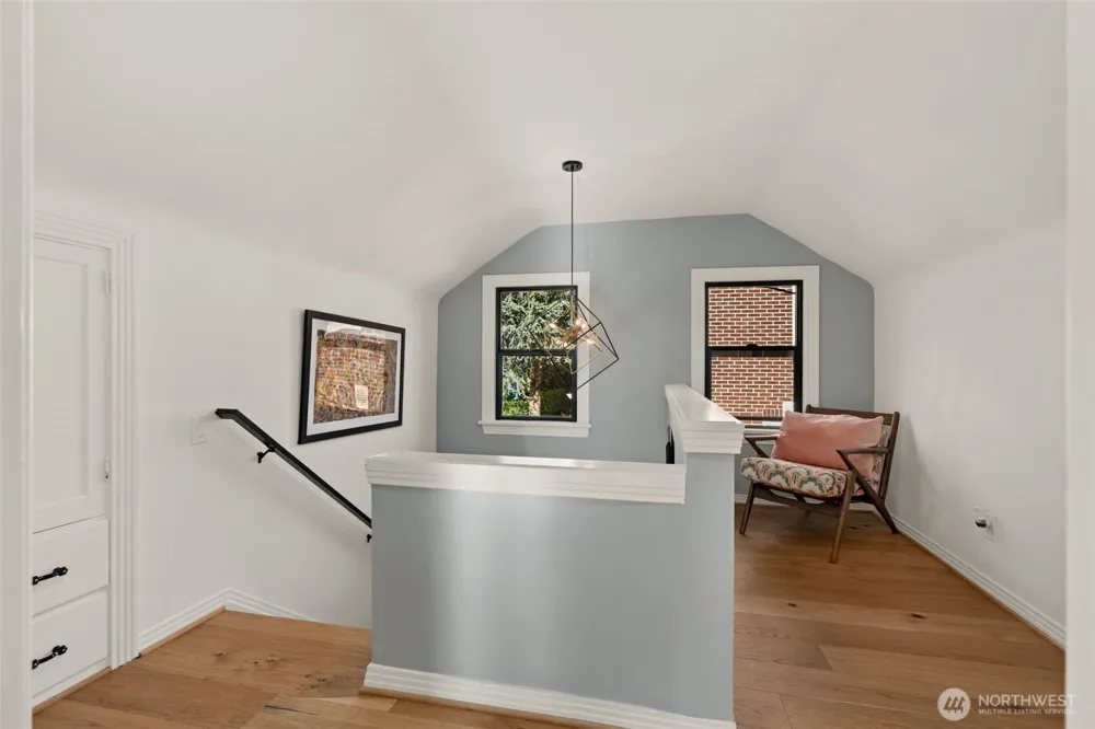 3302 E Pine Street Seattle, WA 98122