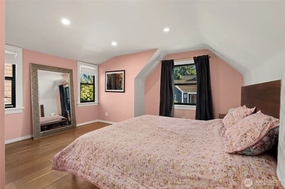 3302 E Pine Street Seattle, WA 98122